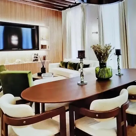Stunning 3-room In Apartment *